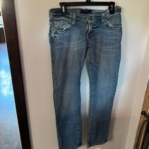 Levis 504 tilted